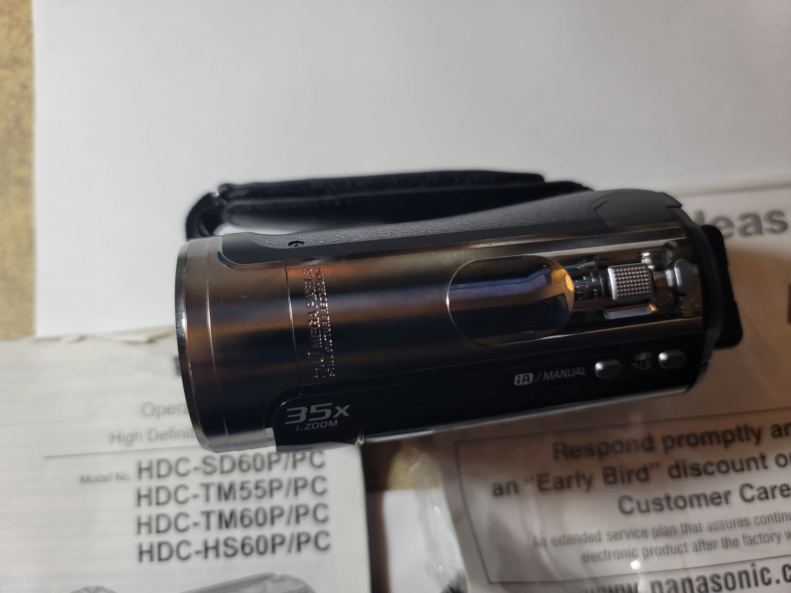 Panasonic HDC-SD60 HD Camera Camcorder  60GB HDD W LCD  1920X 1080 res. No Cords