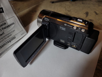 Panasonic HDC-SD60 HD Camera Camcorder  60GB HDD W LCD  1920X 1080 res. No Cords